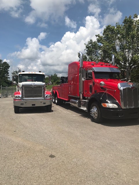 GT's Wrecker & Truck Ctr photo 1