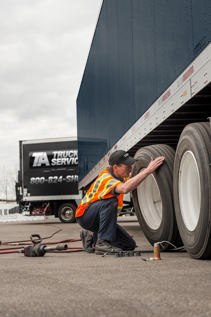 Lake Park Quick Truck Wash photo 1