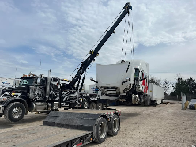 Massey's Tow Service photo 1