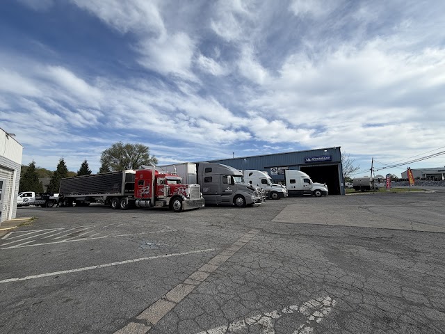 A&A Tires & Truck Towing photo 1